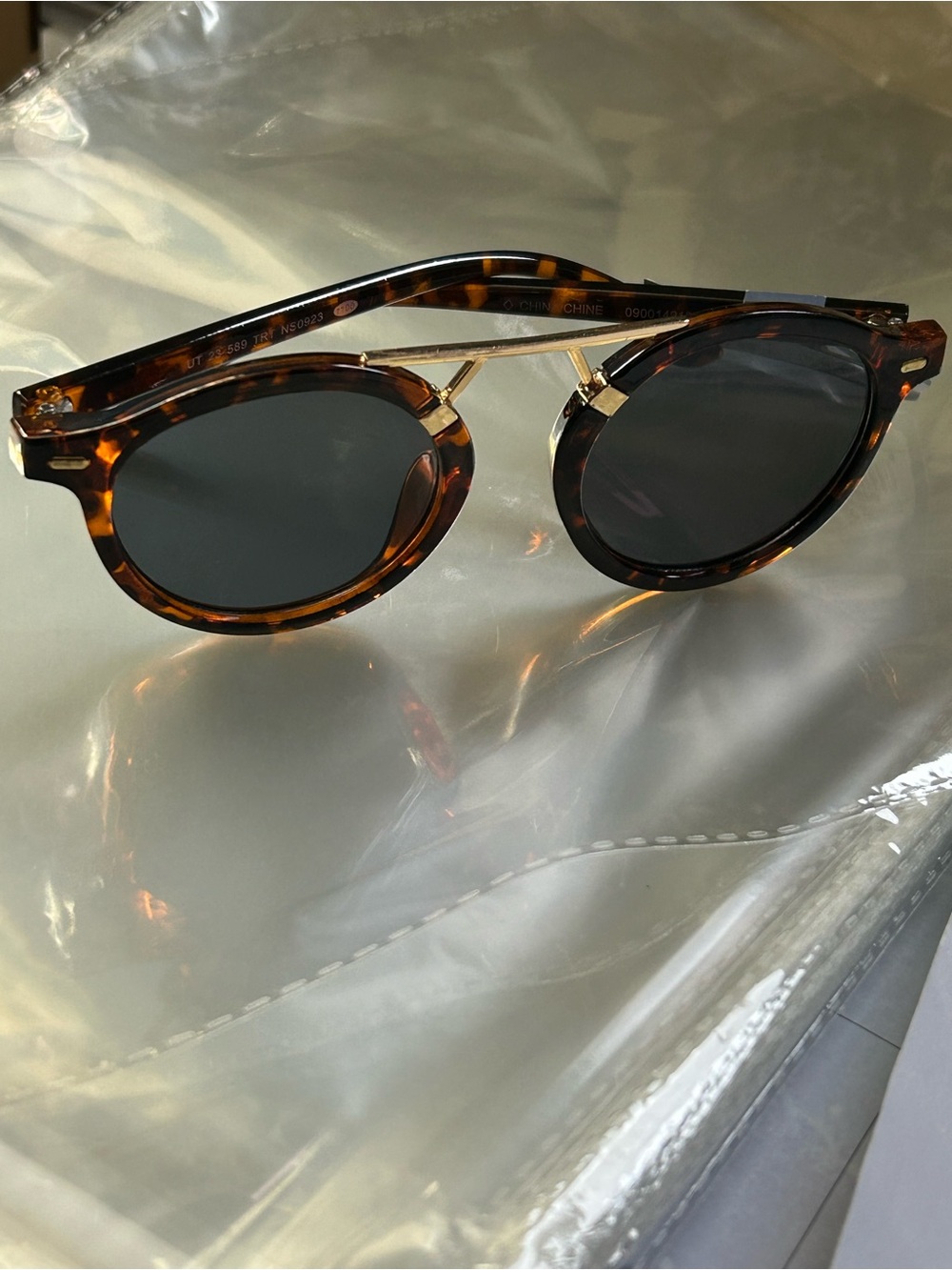 Universal Thread Tortoiseshell Round Sunglasses with Gold Bridge NWT